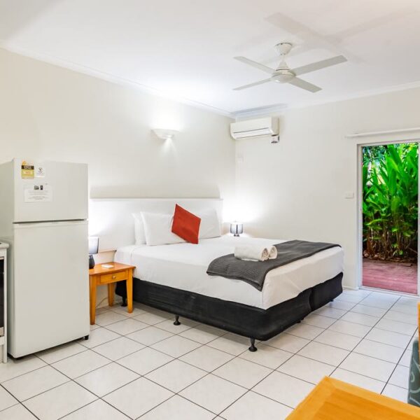 studio-apartment-units-trinity-beach-pacific-australia-apartaments-rent-adventure-travel 2