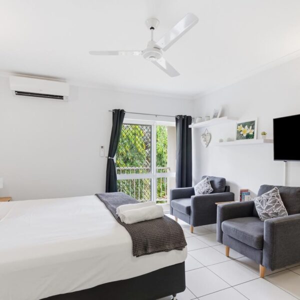 studio-apartment-units-trinity-beach-pacific-australia-apartaments-rent-adventure-travel 9